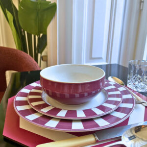 Essentials  Dinner Plate (Set of 4), Red